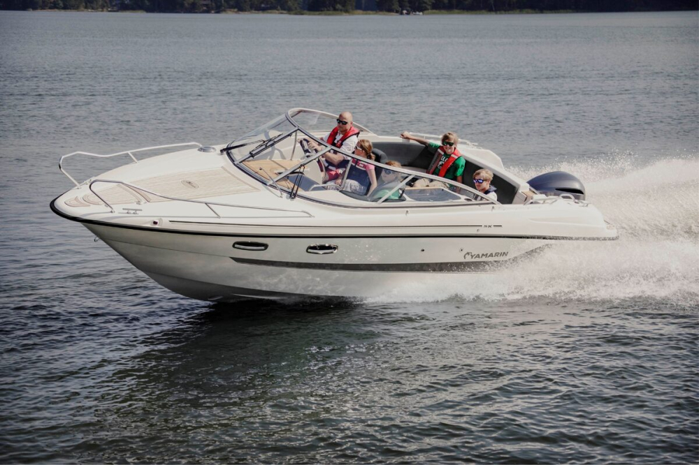 YAMARIN 79 DC 2024 + YAMAHA F300XCB