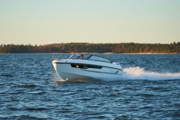 YAMARIN 67 DC 2024 + YAMAHA 150XB