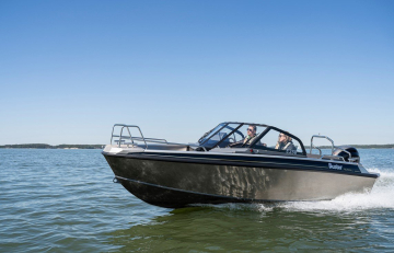 BUSTER XXL VMAX 2024 alumínium motorcsónak 6,25 m + YAMAHA F150XA