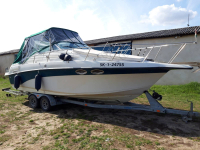 CROWNLINE 26 - kabinos motorcsónak utánfutóval