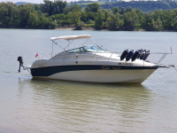 CROWNLINE 26 - kabinos motorcsónak utánfutóval