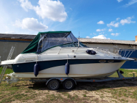 CROWNLINE 26 - kabinos motorcsónak utánfutóval