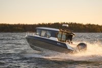 BUSTER MAGNUM CABIN 2024 alumínium motorcsónak 7,58 m + YAMAHA F225 XCB