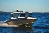 BUSTER MAGNUM CABIN 2024 alumínium motorcsónak 7,58 m + YAMAHA F225 XCB
