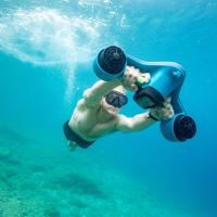 JOBE INFINITY SEASCOOTER víz alatti roller táskával és búvárfelszereléssel