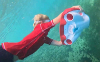 NAUTICA POOL SURFER - víz alatti robogó gyerekeknek