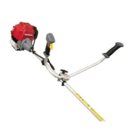 HONDA UMK 450 UE fűkasza 50 cm³ + olaj ajándékba