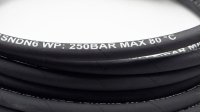 Magasnyomású gumitömlő 20 m 1/4″
