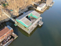 HOUSEBOAT ELADÓ – egyedi vízi lakhatás közvetlenül a Vágon, Komáromban