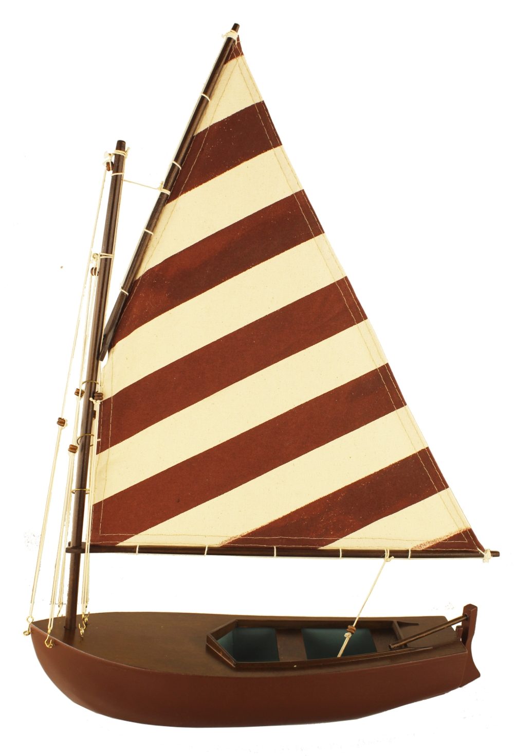 Vitorlás hajómodell fából, vörösesbarna – 35 × 11 × 50 cm