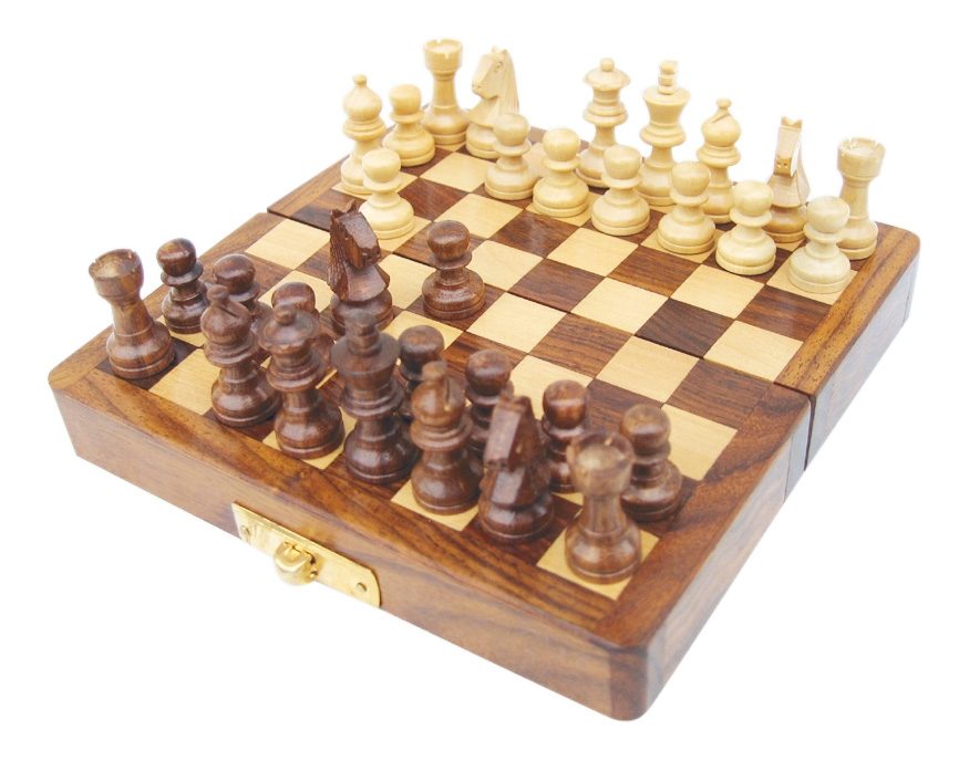 Mágneses sakk összecsukható dobozban, fa – 12,5 × 12,5 cm