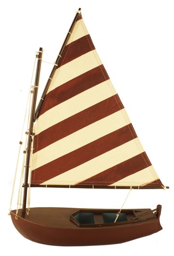 Vitorlás hajómodell fából, vörösesbarna – 35 × 11 × 50 cm