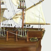 HMS Bounty kereskedelmi hajó-modell fából és fémből – 49 × 16,5 × 44 cm