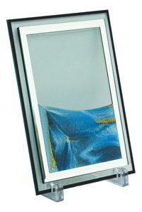 Homokkép üvegből, vízzel töltve – 22 × 17 cm