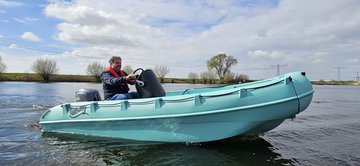 WHALY 455R polietilén műanyag csónak - 4,50 m, 317 kg
