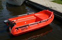 WHALY 270 polietilén műanyag csónak - 2,70 m, 77 kg