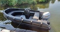 WHALY 400 polietilén műanyag csónak - 3,95 m, 210 kg