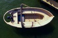 WHALY 450 CLASSIC polietilén műanyag csónak - 4,37 m, 390 kg