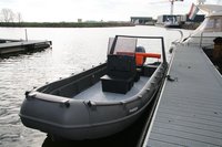 WHALY 620 polietilén műanyag csónak - 6,20 m, 630 kg