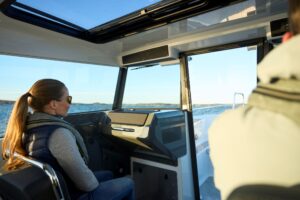 BUSTER MAGNUM CABIN alumínium motorcsónak - 7,58 m - Image 15