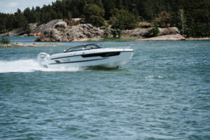 YAMARIN 67 DC 2024 + YAMAHA 250XSB2 - Image 5