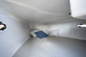 YAMARIN 60 DC 2024 motorcsónak - Image 17