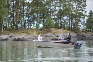 BUSTER S1 2024 oldalkonzolos motorcsónak 4,43 m + YAMAHA F30 BETL - Image 4