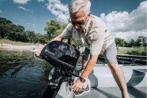 Tohatsu MFS 6D SS külső csónakmotor 12 literes külső tartállyal - Image 3