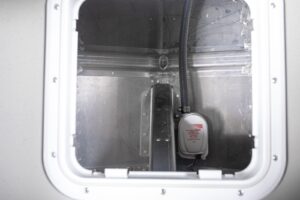 MARINE 530 FAMILY alumínium csónak - 5,30 m, 357 kg - Image 25