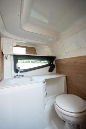 YAMARIN 80 DC 2024 motorcsónak - Image 25