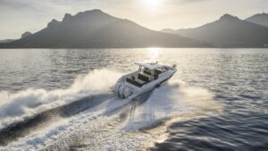 YAMAHA FL300 XS2 (SBW) csónakmotor fehér - tengelyhossz 25 hüvelyk/63,5 cm (fordított propeller forgás) - Image 3