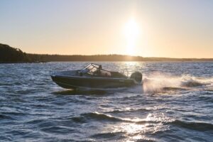 BUSTER SUPERMAGNUM alumínium motorcsónak - 7,70 m - Image 4