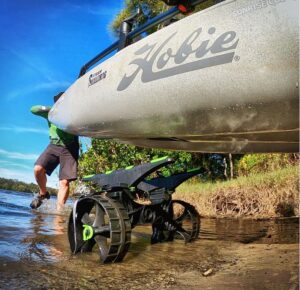 RAILBLAZA C-TUG R szállítókocsi kajakokhoz, kenukhoz és gumicsónakokhoz standard kerekekkel - Image 4