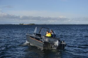 BUSTER M2 kétkonzolos motorcsónak - 4,86 m - Image 5