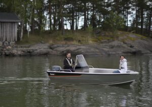 BUSTER S1 2024 oldalkonzolos motorcsónak 4,43 m + YAMAHA F30 BETL - Image 5