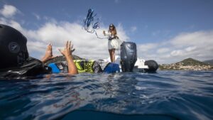 YAMAHA FL300 XD (DBW) csónakmotor - tengelyhossz 25 hüvelyk/63,5 cm (fordított forgásirányú hajócsavar) - Image 6