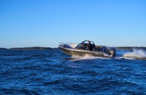 BUSTER MAGNUM alumínium motorcsónak - 7,20 m - Image 6