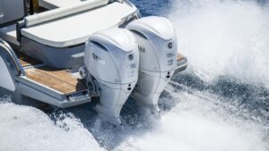 YAMAHA FL250 XS2 (SBW) csónakmotor fehér - tengelyhossz 25 hüvelyk/63,5 cm (fordított propeller forgás) - Image 7