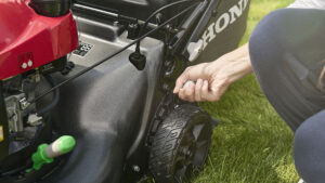 HONDA HRN 536 VK - benzinmotoros fűnyíró 53 cm, automata szivató, változtatható sebesség, Versamow mulcsozás - Image 8