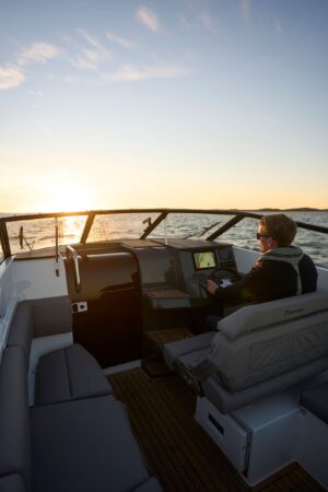 YAMARIN 67 DC 2024 + YAMAHA 250XSB2 - Image 12