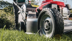 HONDA KOMFORT HRH 536K HX - benzinmotoros fűnyíró 53 cm, alumínium alváz + védőkeret, GXV160, hidrosztatikus tengelykapcsoló, késkuplung - Image 3