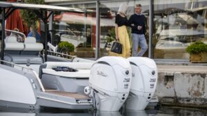 YAMAHA F250 ES2 (SBW) csónakmotor fehér - tengelyhossz 35" / 88,9 cm - Image 8