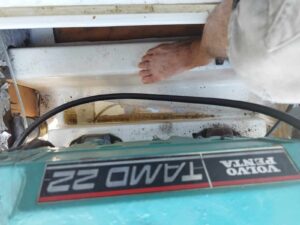 BENETTEAU ANTARES 6.2 kabinos motorcsónak - gyártási év 1999 - Image 11