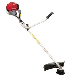 HONDA UMK 450 UE – fűkasza 50 cm³ + olaj ajándékba