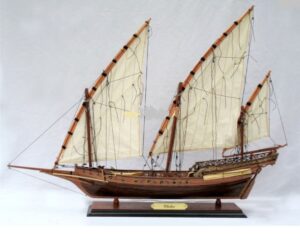 XEBEC vitorlás modell - 94 cm - Image 1