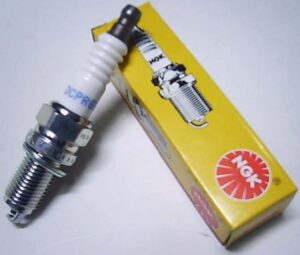 NGK gyújtógyertya DCPR6E - Image 1