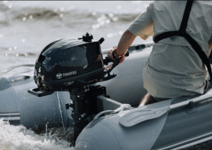 Tohatsu MFS5D SS csónakmotor külső üzemanyagtartállyal 12 literes - Image 3