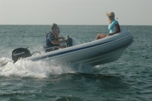 Gumicsónak GRAND Golden Line G380EF - Image 15