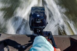 Tohatsu MFS 8C EPS csónakmotor - Image 4