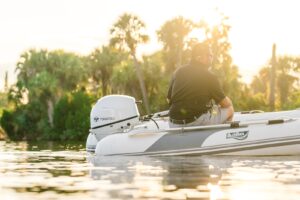 Tohatsu MFS 9.9 CYW S csónakmotor - Image 4